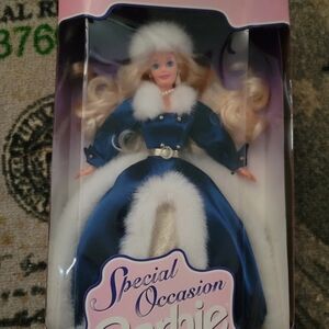 Special Occasion Barbie #15831 NRFB VINTAGE 1996 Blue White Gown